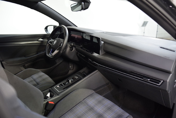 25 -  Volkswagen Golf 8 GTE d'occasion disponible chez JB MOTORS NANTES - .JPG