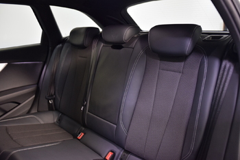 32 -  Audi A4 AVANT d'occasion disponible chez JB MOTORS NANTES - .JPG
