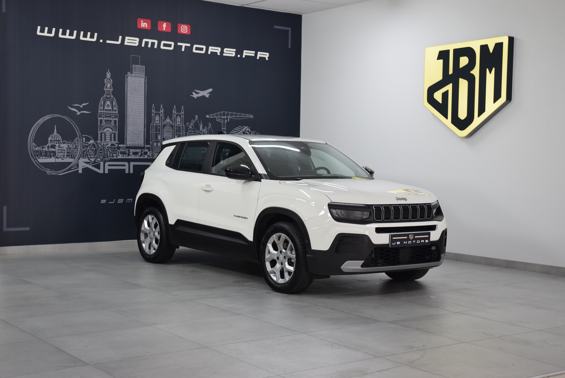 JEEP-AVENGER