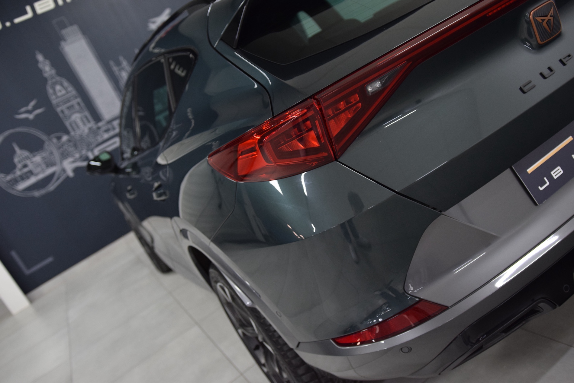 CUPRA-FORMENTOR
