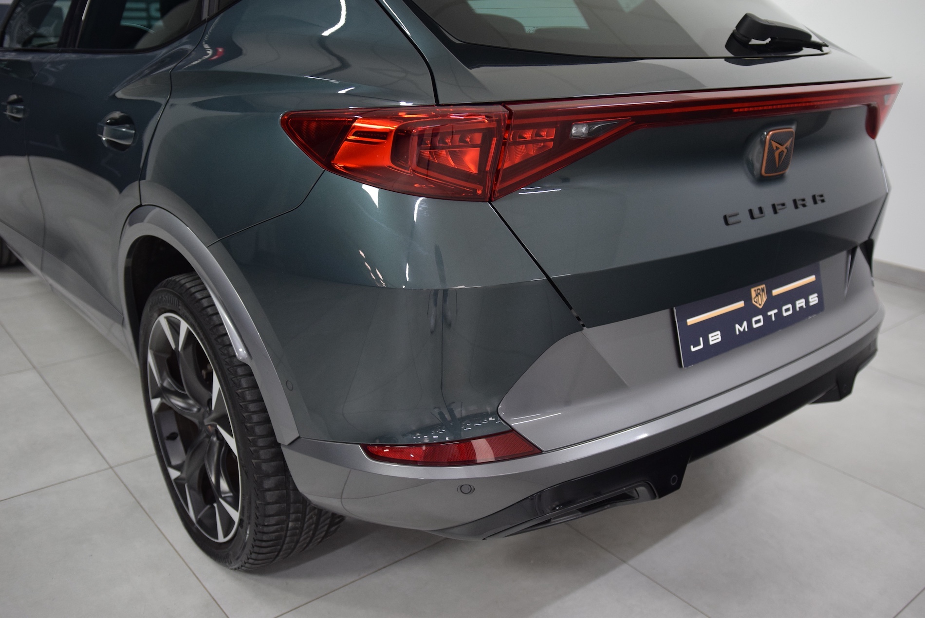 CUPRA-FORMENTOR