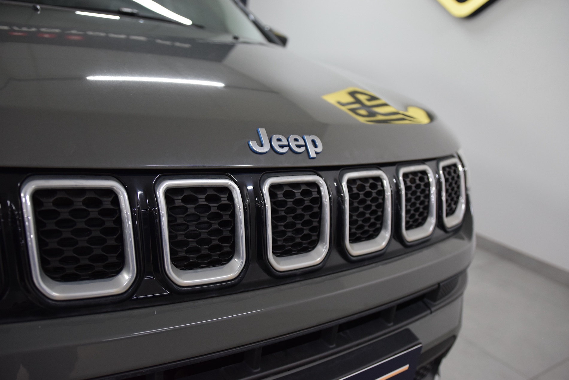 JEEP-COMPASS