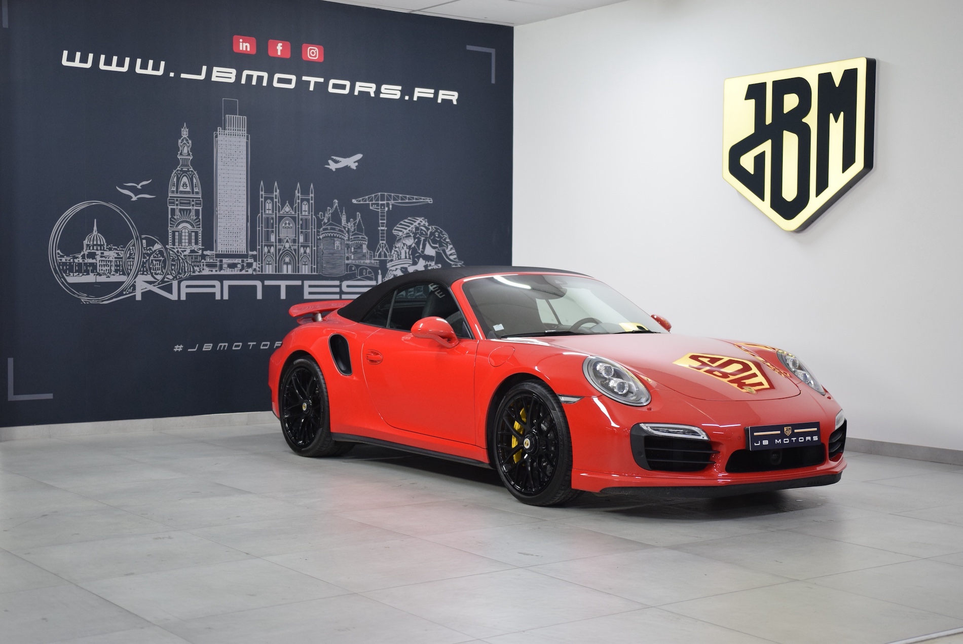 PORSCHE-911 TURBO CABRIOLET