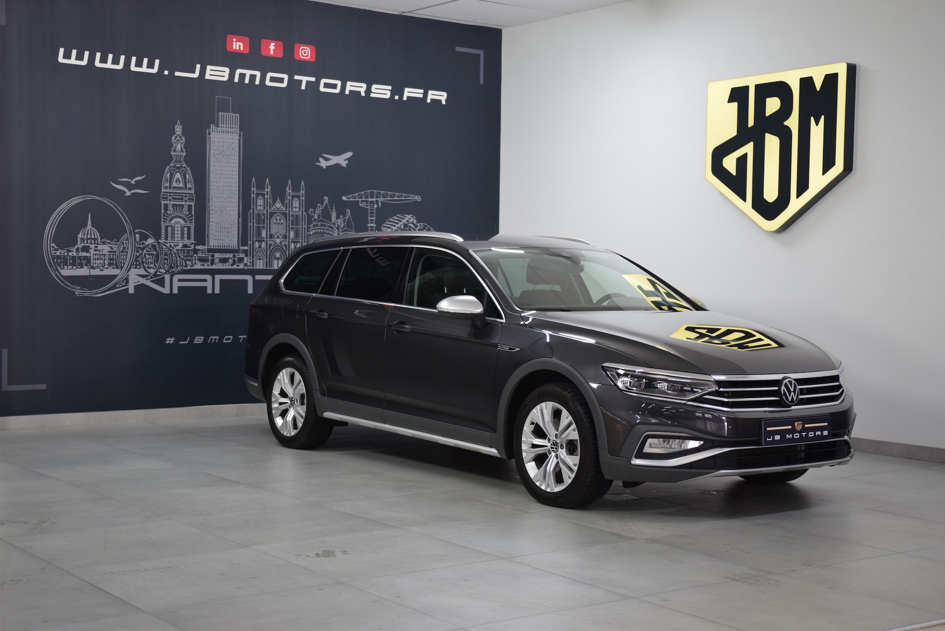 VOLKSWAGEN-PASSAT SW