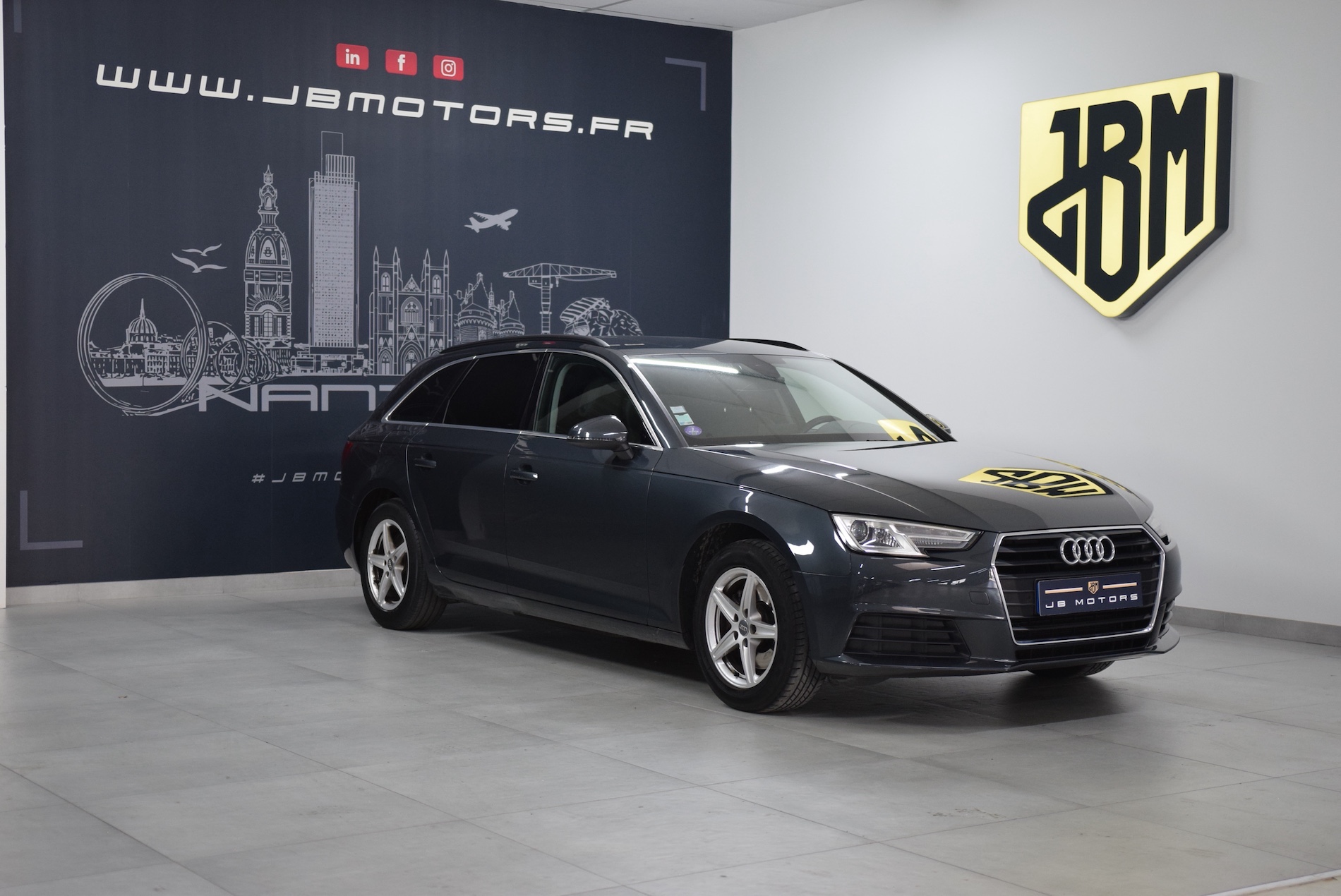 AUDI-A4 AVANT
