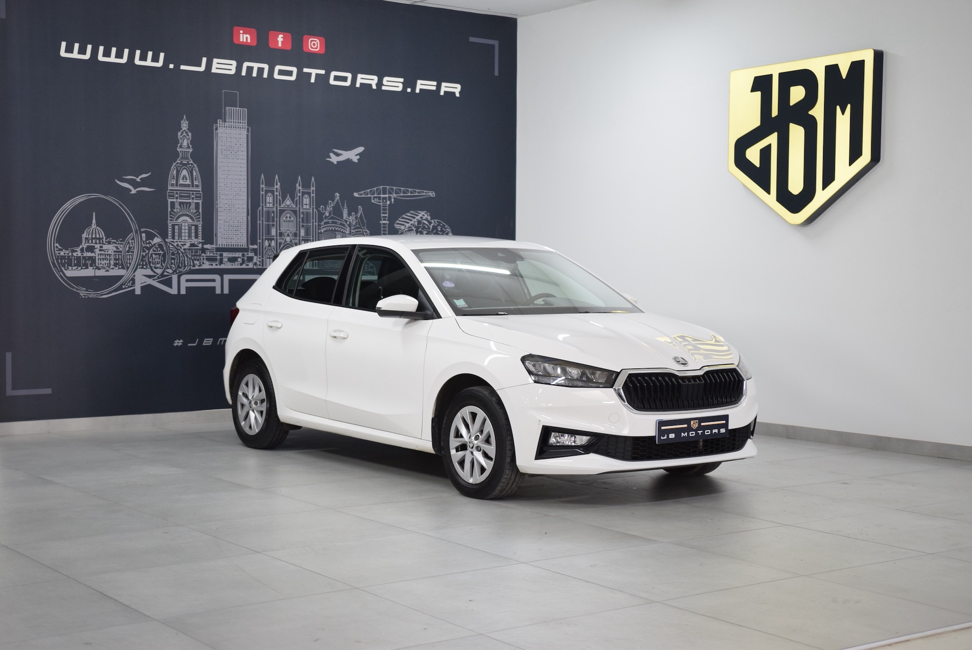 SKODA-FABIA