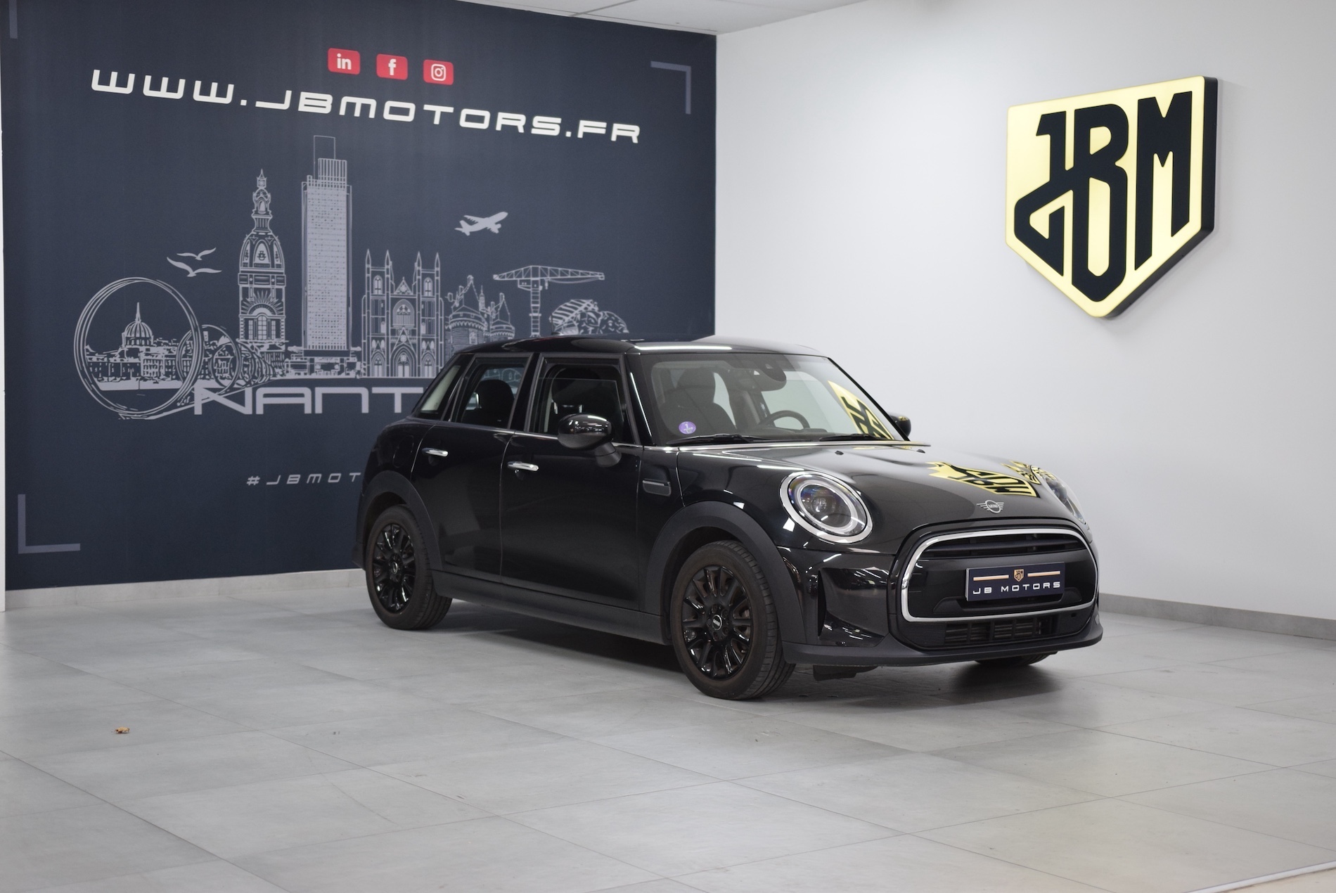 MINI-HATCH 5 PORTES F55 LCI II